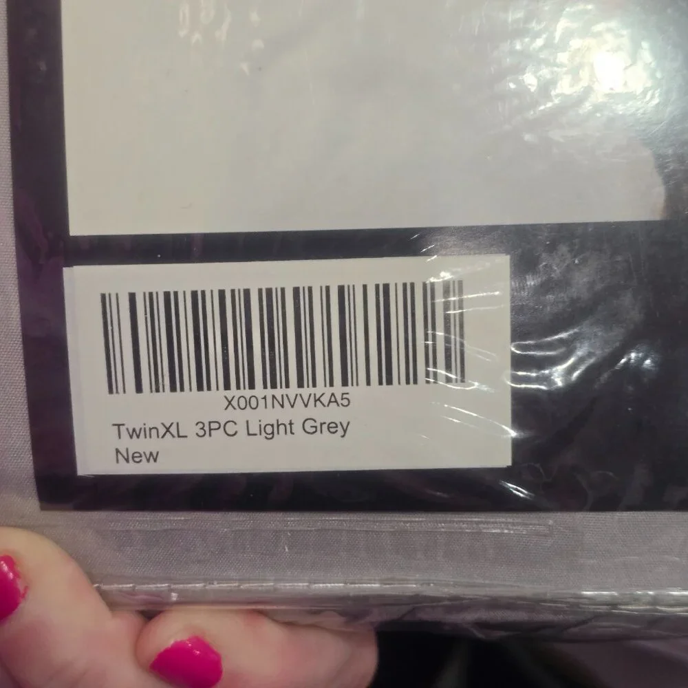 New Luxury Sheet Set Twin XL 3pc Bedding Fitted, Flat, Pillowcase Light Gray‎